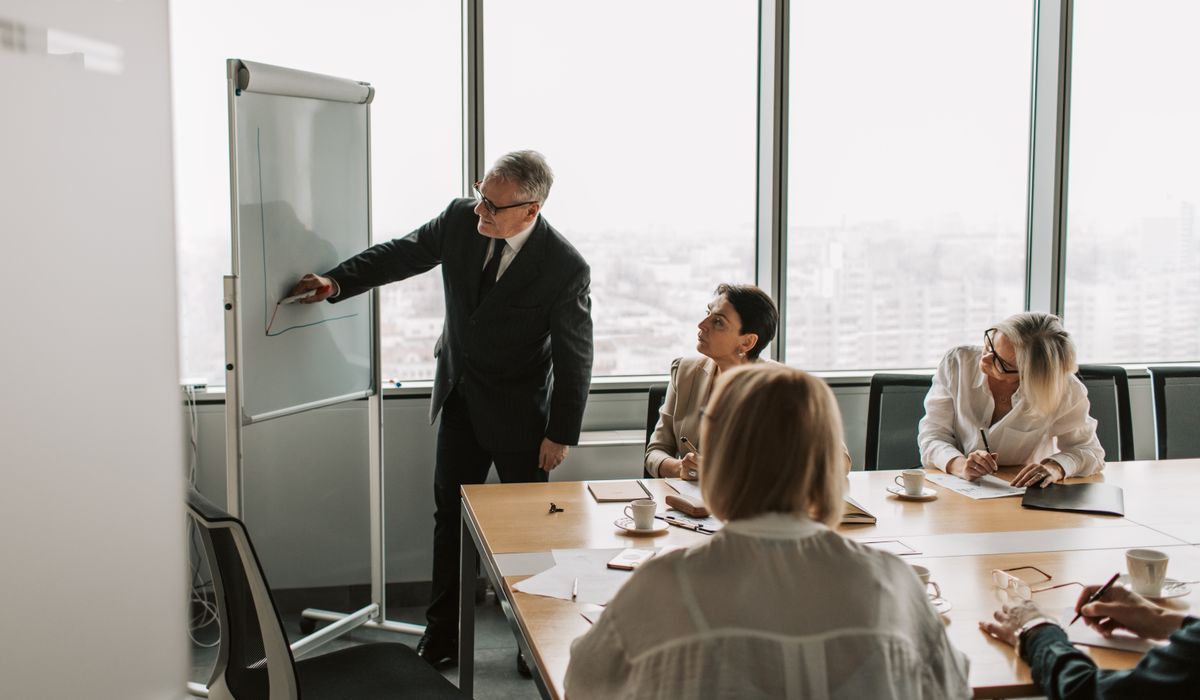 Improving Customer Service Through Clear Communication